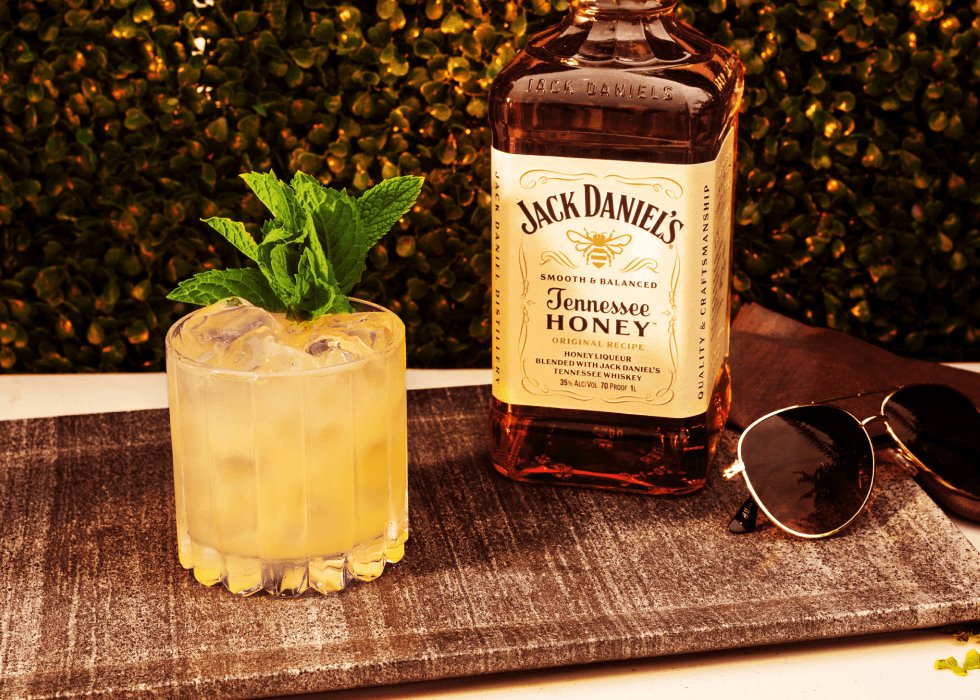 Jack Honey Smash Cocktail Feature