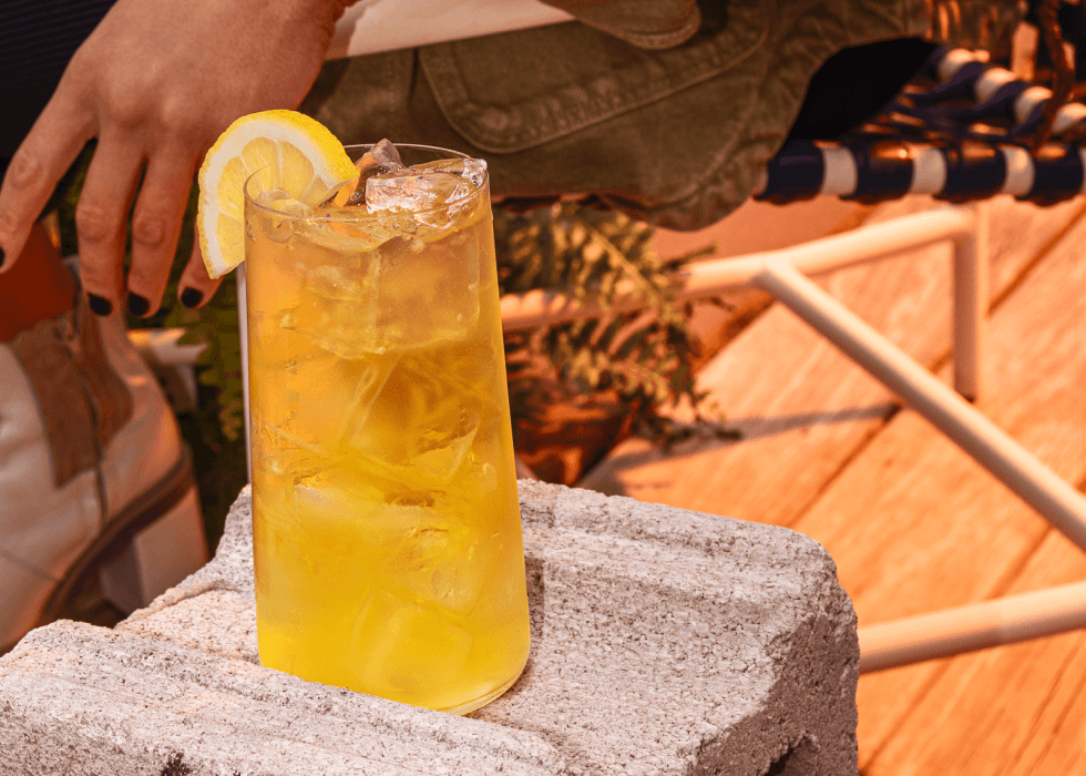 Tennessee Honey & Lemonade Cocktail Feature